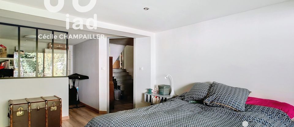 Maison 6 pièces de 145 m² à Véranne (42520)