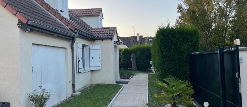 Maison traditionnelle 7 pièces de 125 m² à L'Isle-Adam (95290)