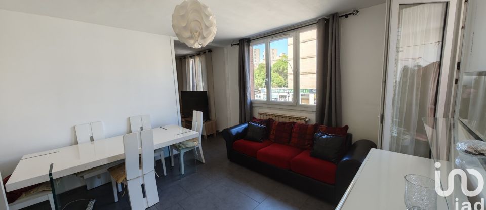 Apartment 5 rooms of 93 m² in Nîmes (30900)