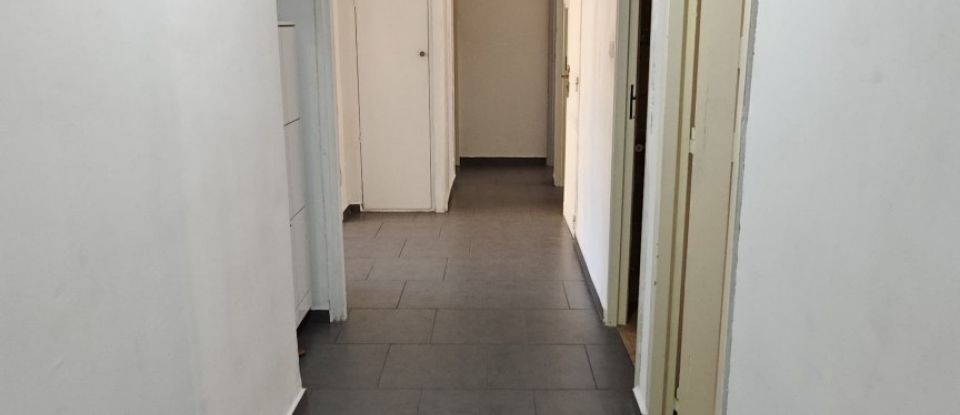 Apartment 5 rooms of 93 m² in Nîmes (30900)