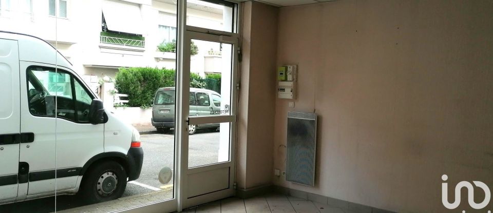 Retail property of 31 m² in Lourdes (65100)