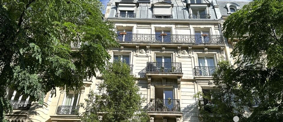 Appartement 5 pièces de 110 m² à Paris (75019)