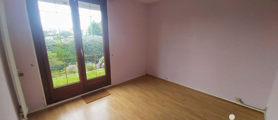 Traditional house 6 rooms of 111 m² in Montivilliers (76290)