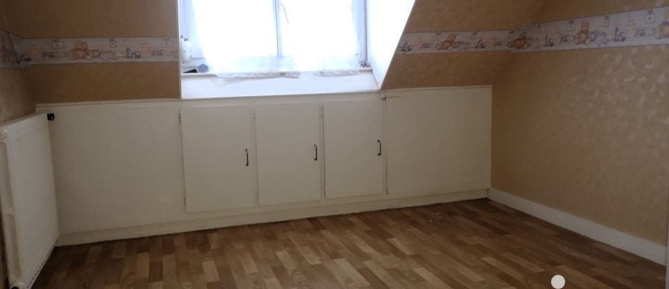 Maison 6 pièces de 102 m² à Quimper (29000)