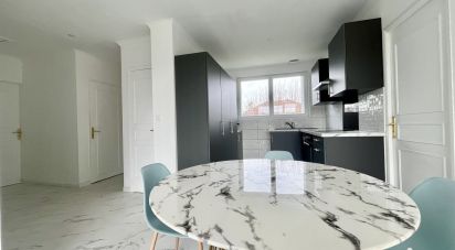 Maison 6 pièces de 119 m² à Gençay (86160)