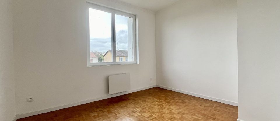 Maison 6 pièces de 119 m² à Gençay (86160)