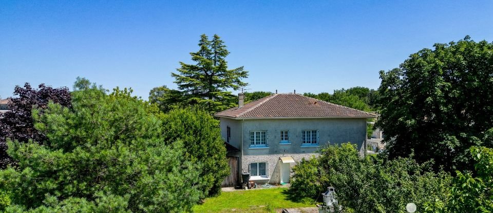 Maison 5 pièces de 104 m² à Fléac (16730)