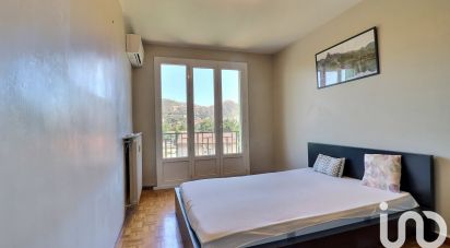 Apartment 3 rooms of 70 m² in Marseille (13011)