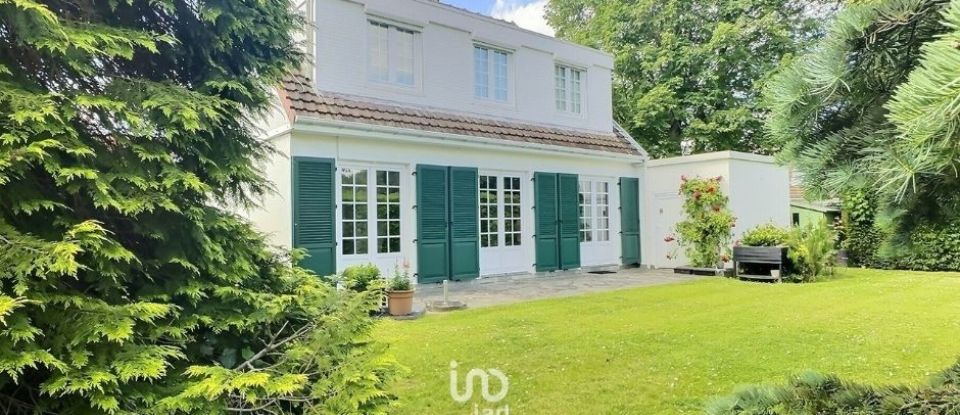 Traditional house 6 rooms of 137 m² in Mouvaux (59420)