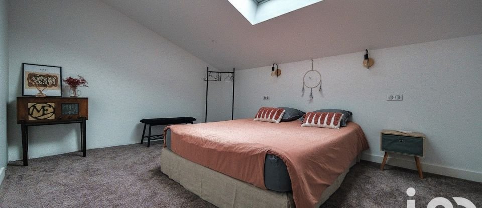 Maison 7 pièces de 295 m² à Pau (64000)