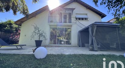 Traditional house 8 rooms of 160 m² in Pau (64000)