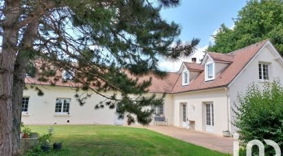 Maison 9 pièces de 196 m² à Beauvais (60000)