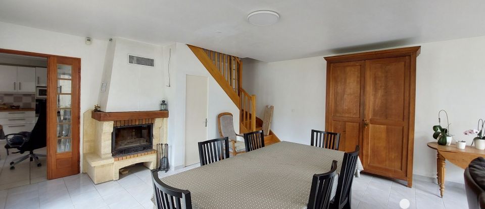 Maison 9 pièces de 196 m² à Beauvais (60000)