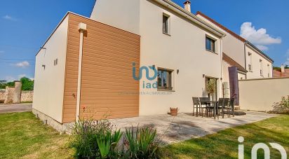 Maison 5 pièces de 93 m² à Fontenay-Trésigny (77610)