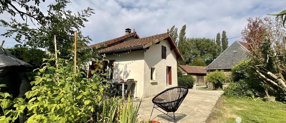 House 2 rooms of 43 m² in Saint-Genest-sur-Roselle (87260)