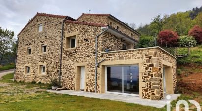 Farm 9 rooms of 326 m² in Saint-Appolinard (42520)