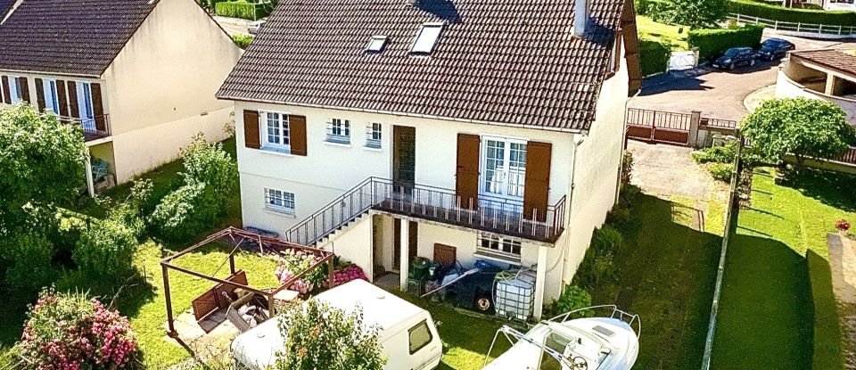 Pavillon 6 pièces de 117 m² à Pont-sur-Yonne (89140)