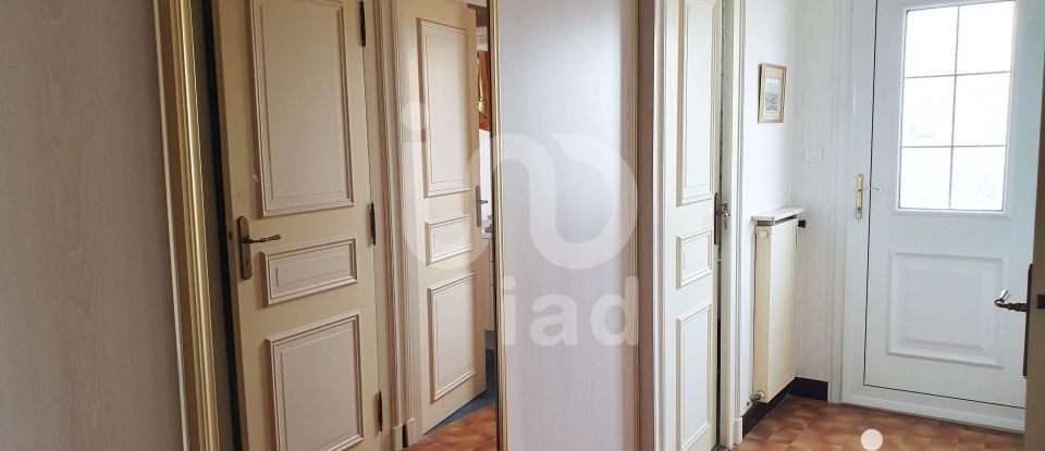 House 5 rooms of 122 m² in Tours (37000)