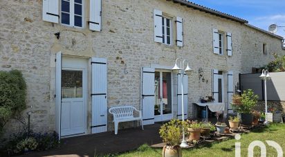 Village house 5 rooms of 166 m² in Meursac (17120)