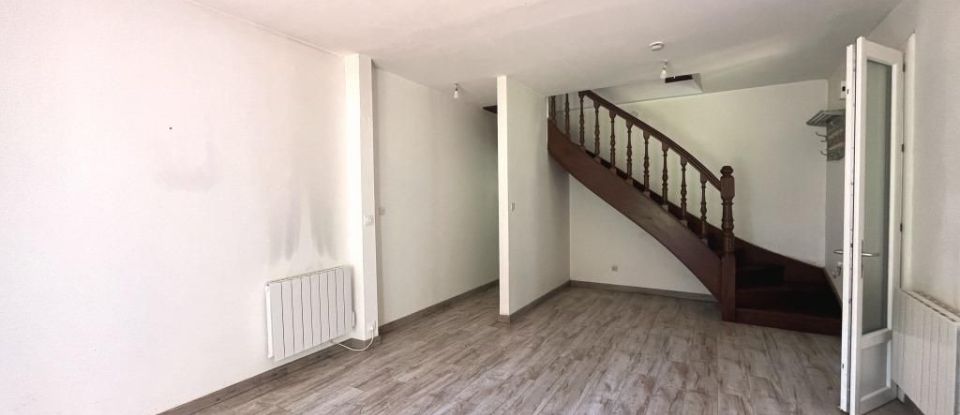 Maison 8 pièces de 230 m² à Champagnac-de-Belair (24530)