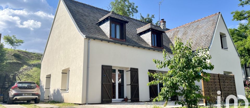 Traditional house 8 rooms of 190 m² in Amboise (37400)