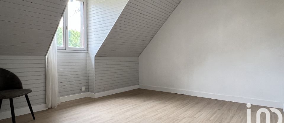 Maison traditionnelle 8 pièces de 190 m² à Amboise (37400)