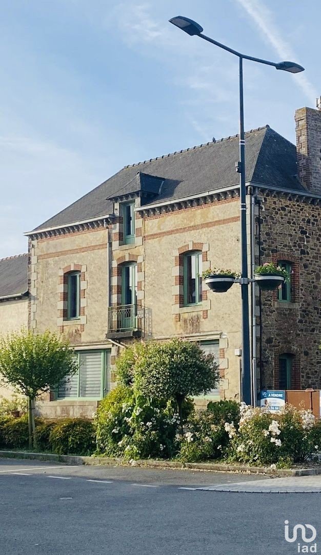 Maison 7 pièces de 220 m² à Médréac (35360)