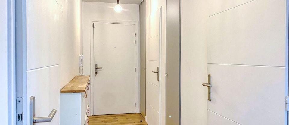 Apartment 4 rooms of 74 m² in Asnières-sur-Seine (92600)