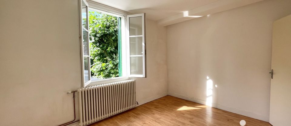 House 3 rooms of 77 m² in Saint-Benoît-sur-Loire (45730)