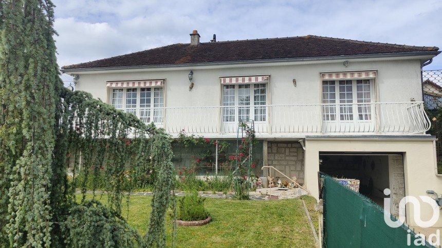 Pavillon 6 pièces de 87 m² à Mamers (72600)