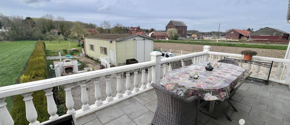 Maison 6 pièces de 117 m² à Lapugnoy (62122)