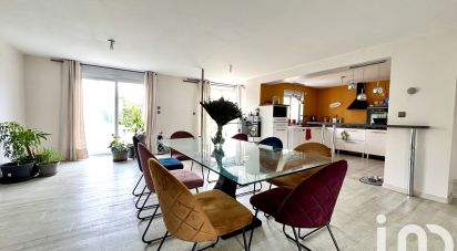 Maison 7 pièces de 171 m² à Louvigné (53210)