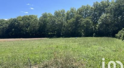 Land of 1,400 m² in Montgiscard (31450)