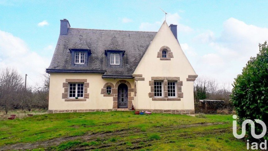 Maison 8 pièces de 135 m² à Ploulec'h (22300)