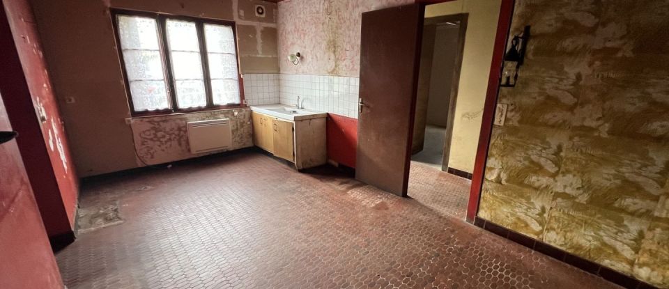 House 5 rooms of 138 m² in Saint-Georges-du-Bois (17700)