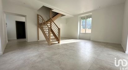 Appartement 4 pièces de 122 m² à Moirans (38430)