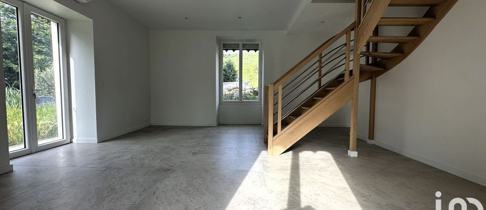 Appartement 4 pièces de 122 m² à Moirans (38430)