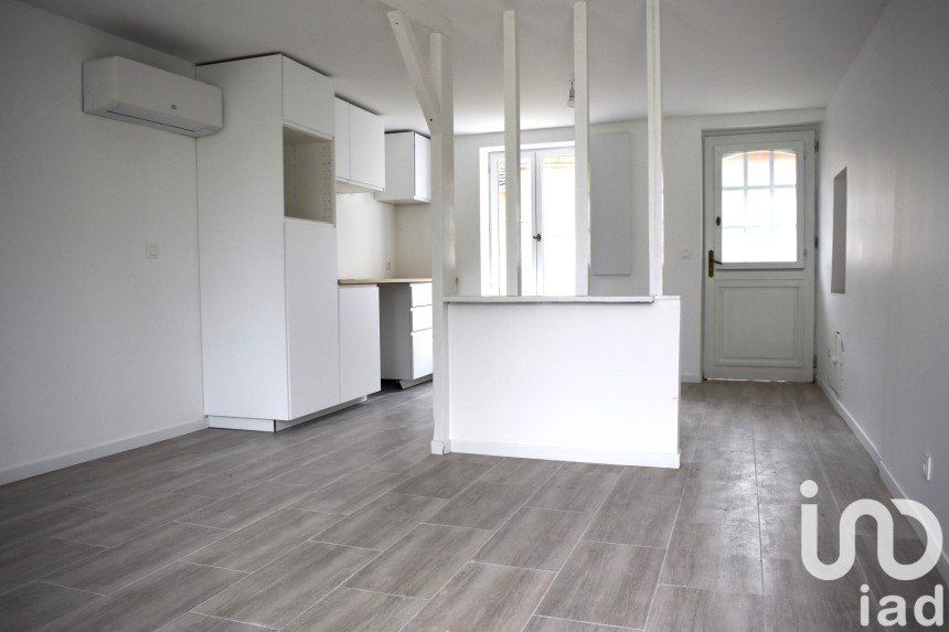 Town house 4 rooms of 63 m² in Coupvray (77700)