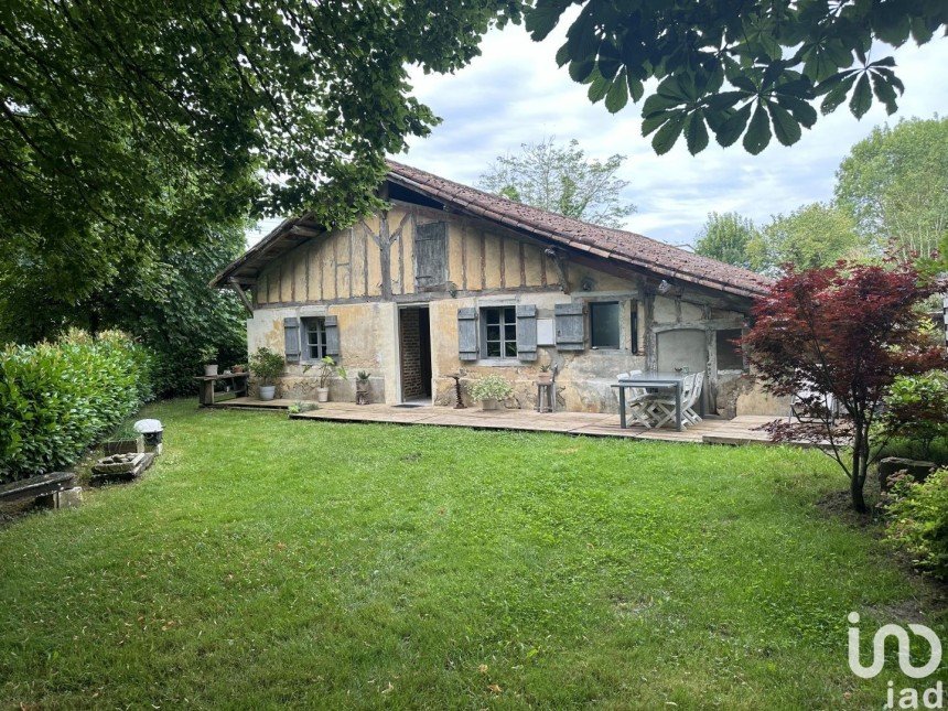 Maison 4 pièces de 100 m² à Rivière-Saas-et-Gourby (40180)