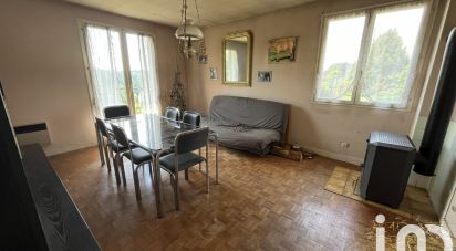 Maison traditionnelle 4 pièces de 91 m² à Bourg-Lastic (63760)