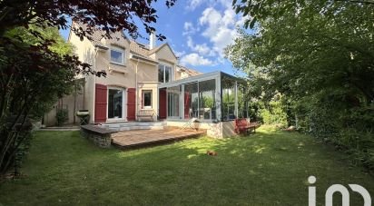 Maison 7 pièces de 175 m² à Noisy-le-Roi (78590)