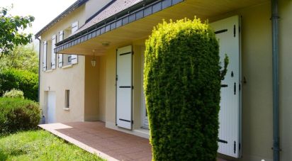 Maison 8 pièces de 190 m² à Ballan-Miré (37510)