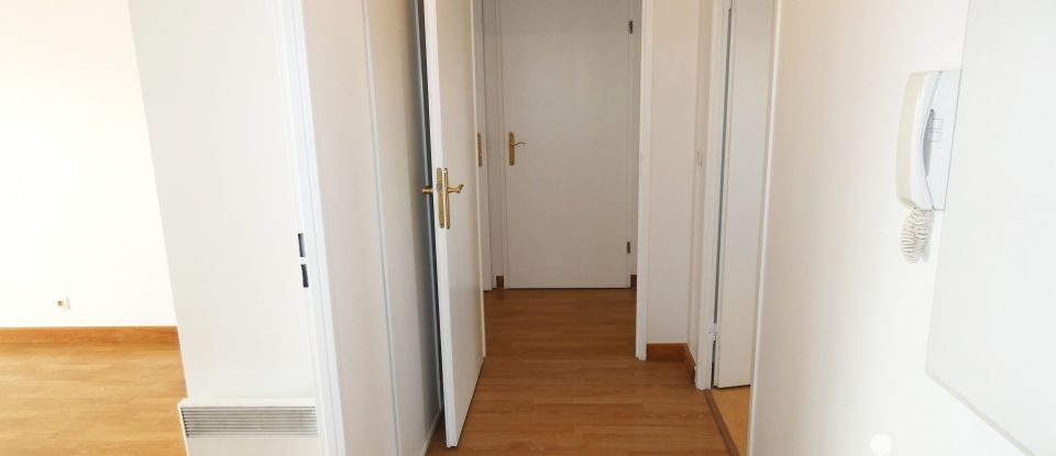 Apartment 3 rooms of 56 m² in Plaisir (78370)