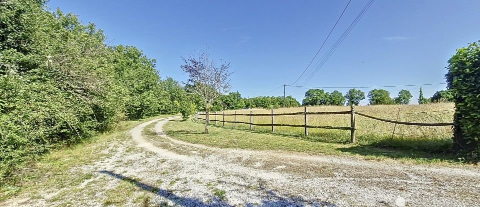 Maison de campagne 5 pièces de 131 m² à Laburgade (46230)