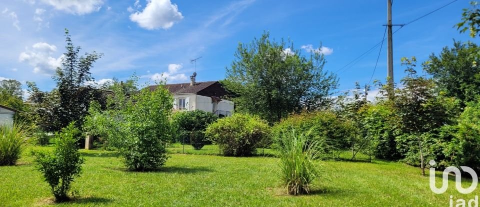 Maison traditionnelle 7 pièces de 161 m² à Chalivoy-Milon (18130)