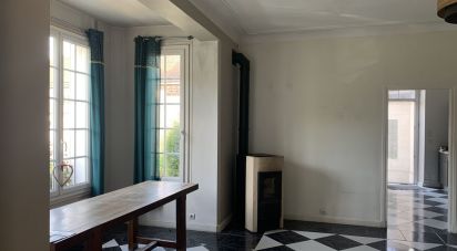 Maison 5 pièces de 176 m² à Tracy-le-Mont (60170)