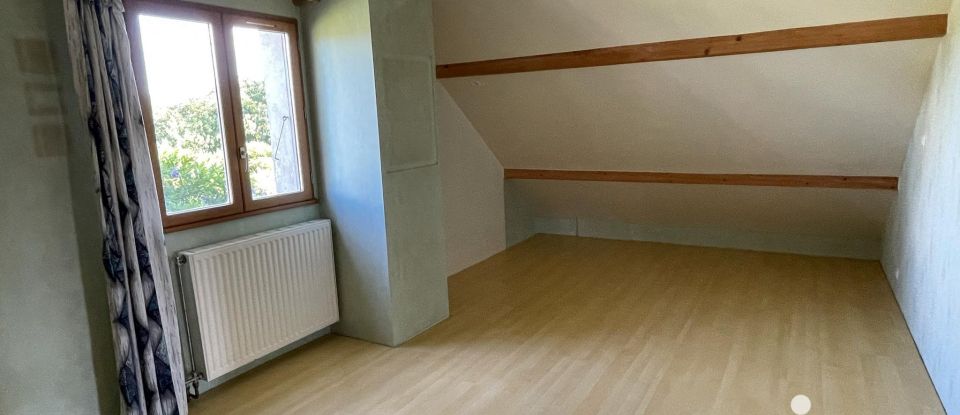 Maison 7 pièces de 180 m² à Bragny-sur-Saône (71350)