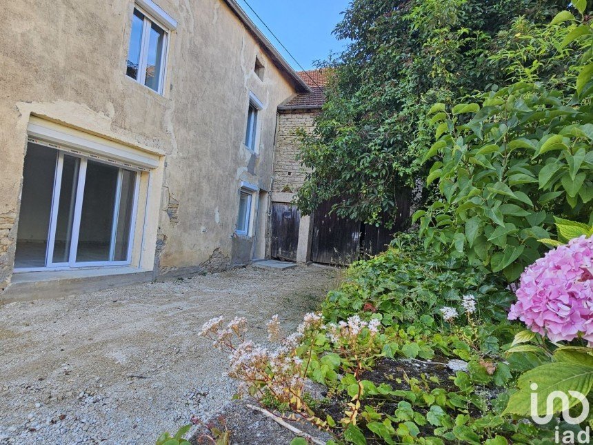 Maison 4 pièces de 134 m² à Semmadon (70120)