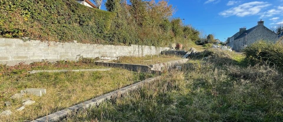 Land of 860 m² in Tonneville (50460)