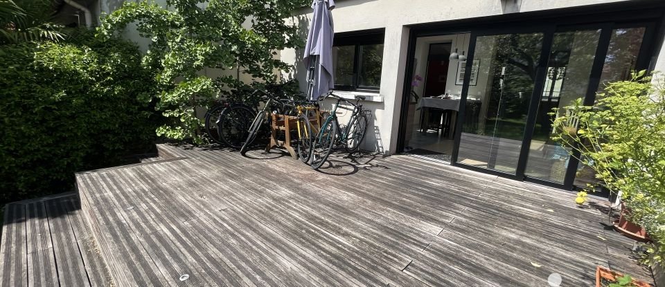 Maison 7 pièces de 144 m² à Bois-Colombes (92270)